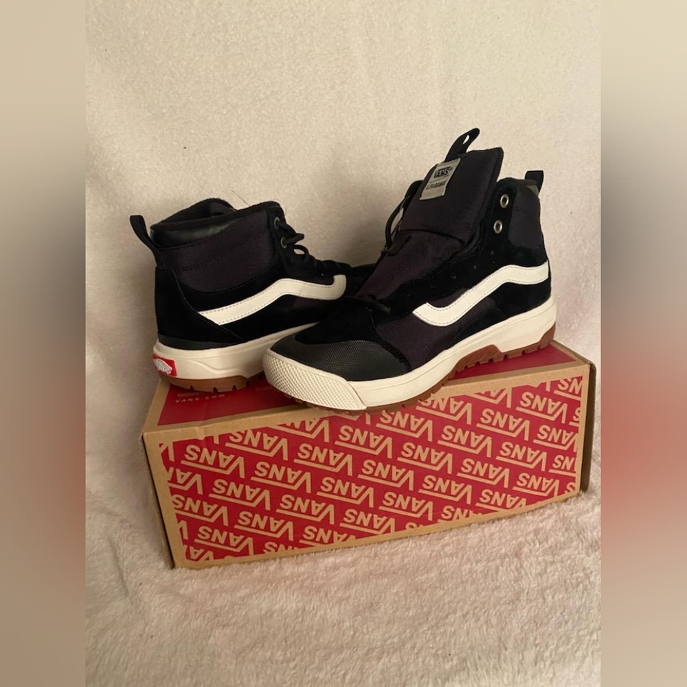 Van's ultra range exo high top